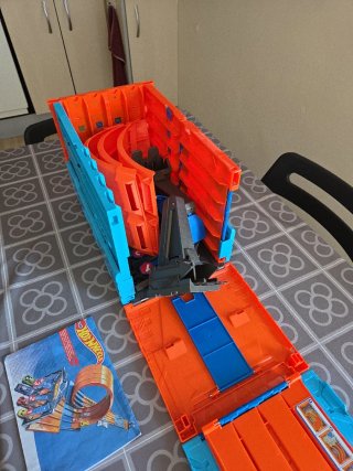 Pista Hot Wheels plegable