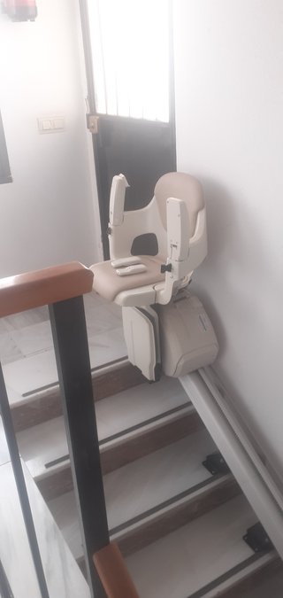 Silla salvaescaleras Vilber Beige