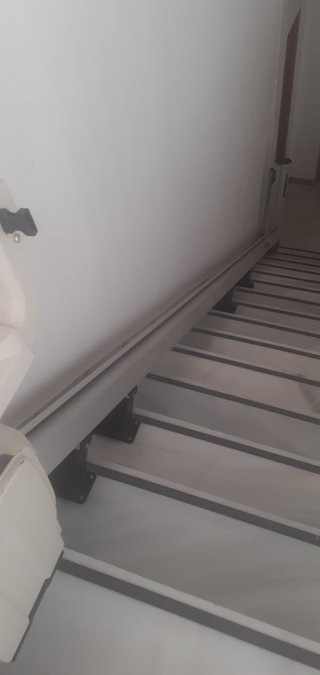 Silla salvaescaleras Vilber Beige