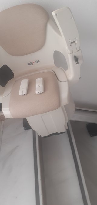 Silla salvaescaleras Vilber Beige