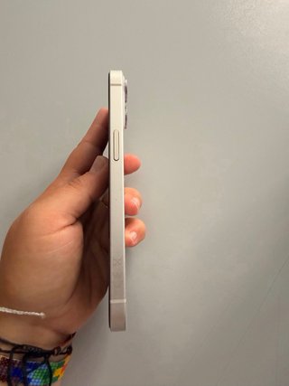 iPhone 13 Blanco de 128 GB.