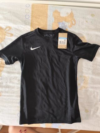 CAMISETA DEPORTIVA NIKE NEGRA