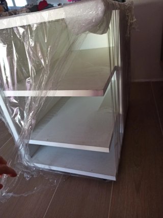 Mesa auxiliar blanca