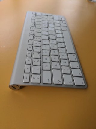 Teclado Apple A1314 Bluetooth Plata/Blanco