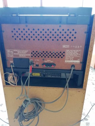 Equipo Sharp vintage completo con altavoces