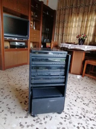 Equipo Sharp vintage completo con altavoces