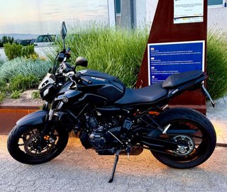 Yamaha MT-07 Negra Manual