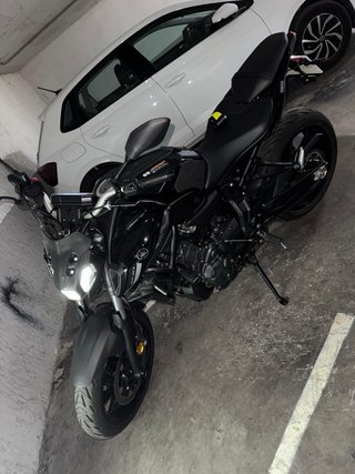 Yamaha MT-07 Negra Manual
