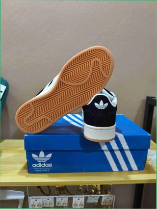 Adidas Campus Talla 39 Negras y Blancas