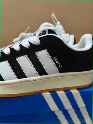 Adidas Campus Talla 39 Negras y Blancas