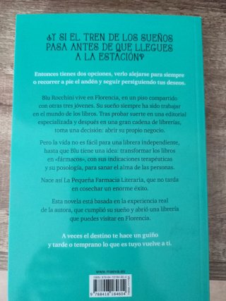 La pequeña farmacia literaria : una novela sobr...