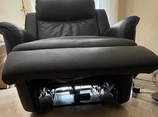 Sillón reclinable eléctrico piel sintética negra