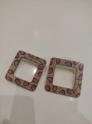 Pendientes cuadrados diseño étnico