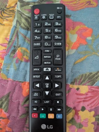 LG smart tv + altavoces
