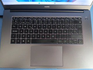 Huawei Matebook D15 Ryzen 7 8GB RAM 512GB SSD