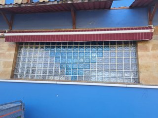Toldo retráctil para ventanas eléctrico