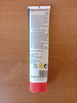 Aceite 2T Sintético Sterwins. Son 4 todos por 4 €