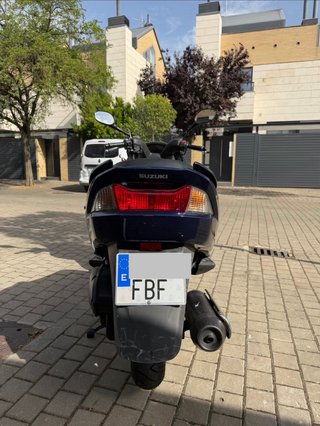 Suzuki Burgman 125 Azul
