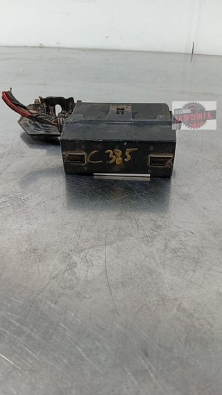 CAJA RELES / FUSIBLES Opel Meriva (2003->)
