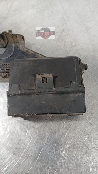 CAJA RELES / FUSIBLES Opel Meriva (2003->)