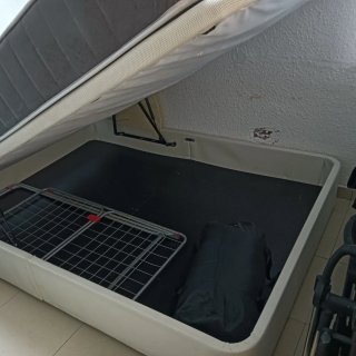 Canapé Ikea con Colchón Impecable más armario.
