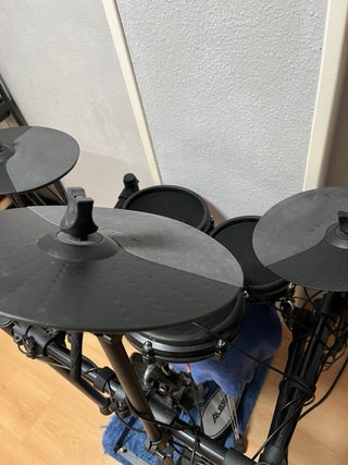 Batería Electrónica Alesis Nitro Mesh Kit