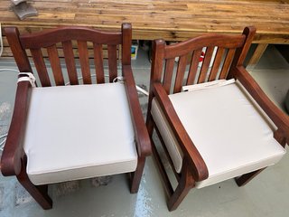 Set Teca Maciza Exterior como nuevo+almohadones