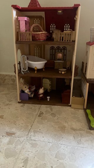 Casa Sylvanian Families con accesorios