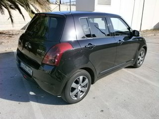 Suzuki Swift 2010