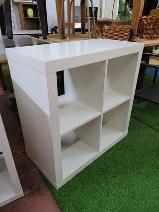 ESTANTERÍA BLANCA DE IKEA