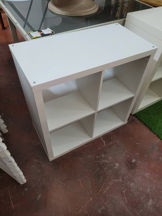ESTANTERÍA BLANCA DE IKEA