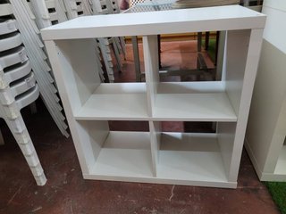 ESTANTERÍA BLANCA DE IKEA