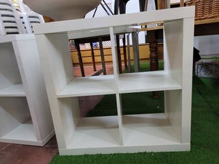 ESTANTERÍA BLANCA DE IKEA