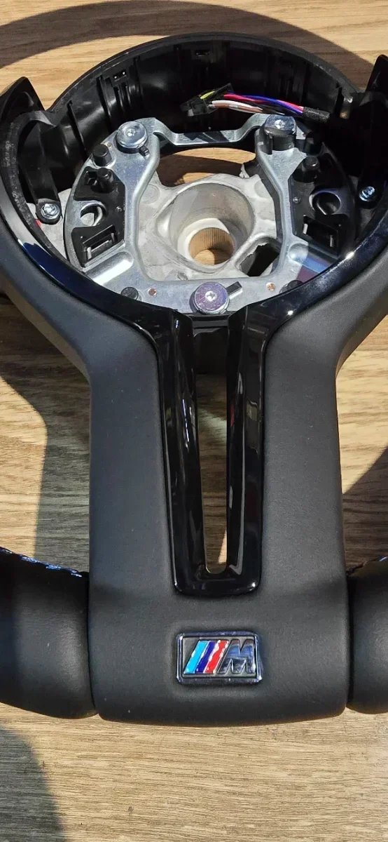Volante M costura tricolor para BMW M2 M3 M4 X5 X4