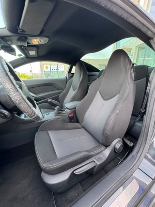 Peugeot RCZ 2013