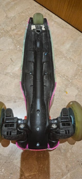 Patinete infantil 3 ruedas con luz