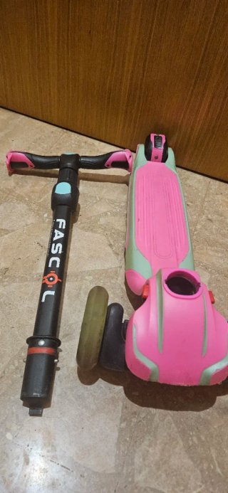 Patinete infantil 3 ruedas con luz