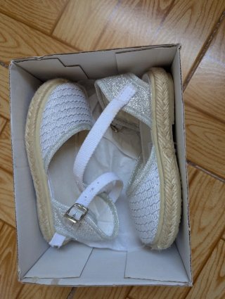 Sandalias esparto plateadas niña