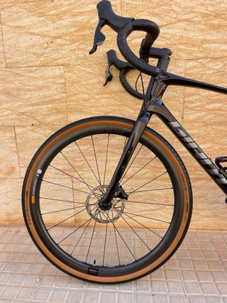 Bicicleta GIANT REVOLT ADVANCED PRO 1 GRAVEL