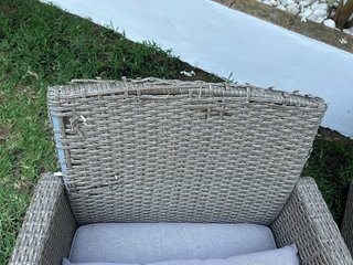 Conjunto chaislonge y sillón