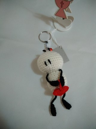 Porta-chaves boneco crochet coração