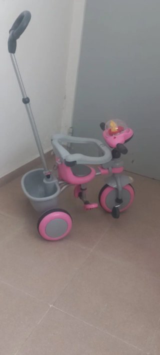 Triciclo para bebé/niño con transportín