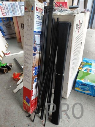 Tesa marco con mosquitera de aluminio 80 cm x 80c