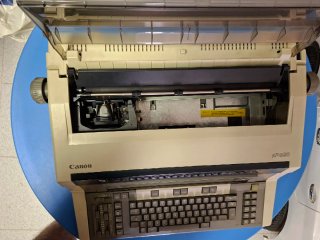 Máquina de escribir Canon AP800