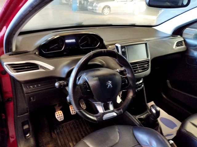 Peugeot 208 2015 gt line