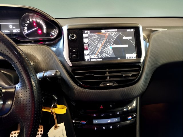 Peugeot 208 PEUGEOT 208 GT LINE 1.2 PURETECH 110CV