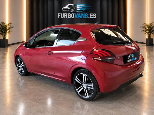 Peugeot 208 PEUGEOT 208 GT LINE 1.2 PURETECH 110CV