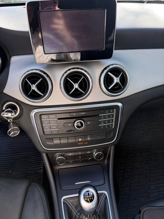 Mercedes-Benz GLA 2015