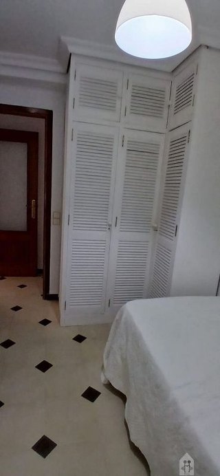 Piso en alquiler en Cruz Roja en Sevilla