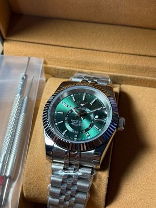 Seiko Mod Skydweller 40mm Plata Verde